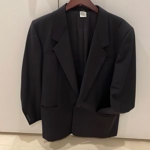 Men’s classic black wool dress suit coat, single button, 2 upper& lower pockets